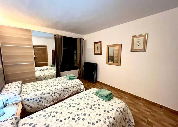 Puerto Banus -4 Till 8 Persons - Parking - Beach At 100M