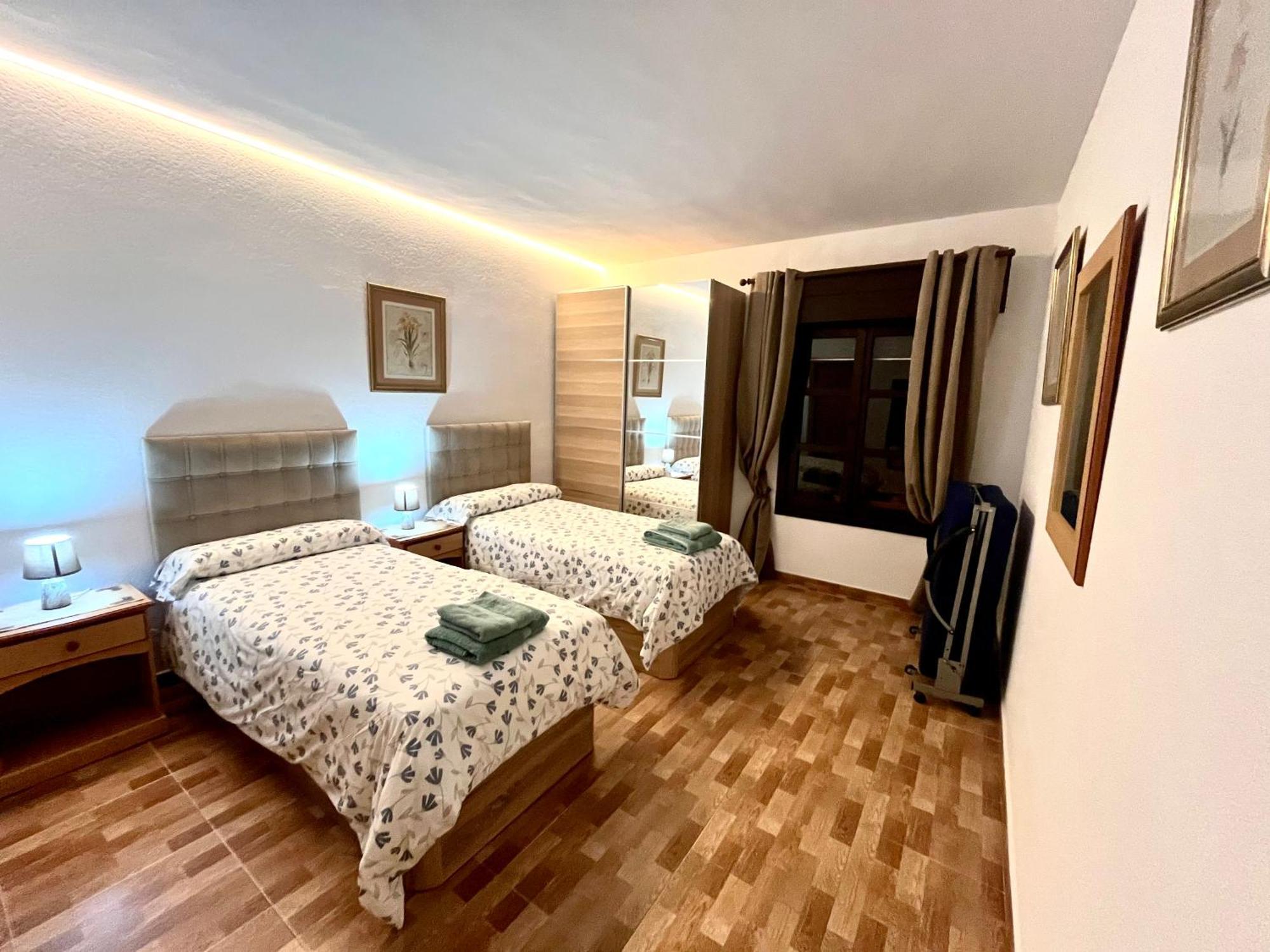 Puerto Banus -4 8 Persons - Parking - At 100m Marbella