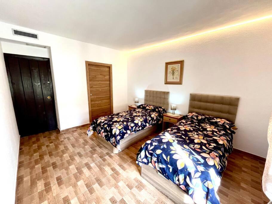 Puerto Banus -4 8 Persons - Parking - At 100m Apartamento